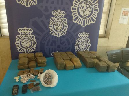Droga incautada por la Policía Nacional en el marco de la "Operación Coyote" Droga incautada por la Policía Nacional en el marco de la "Operación Coyote"