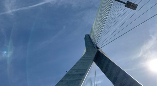Torre del segundo puente, el punto más alto de la bahía de Cádiz Torre del segundo puente, el punto más alto de la bahía de Cádiz