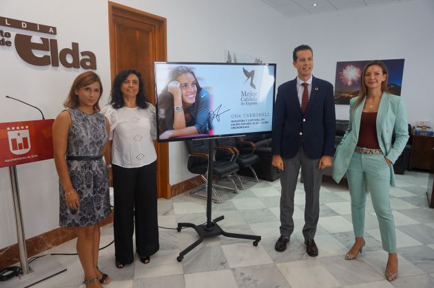 Presentación de la Mujer Mejor Calzada 2018, en Elda Presentación de la Mujer Mejor Calzada 2018, en Elda