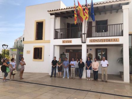 Crimen: Las instituciones pitiusas muestran su repulsa por el último crimen machista Crimen: Las instituciones pitiusas muestran su repulsa por el último crimen machista
