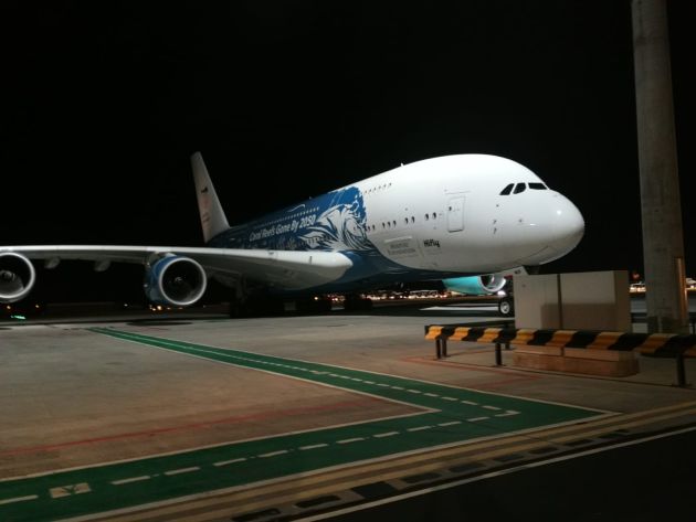 El avión comercial más grande del mundo aterriza por primera vez en Canarias El avión comercial más grande del mundo aterriza por primera vez en Canarias