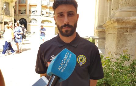 Ferrando: "El Hércules tiene mucha presión, pero por potencial estará arriba" Ferrando: "El Hércules tiene mucha presión, pero por potencial estará arriba"