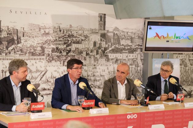 De izquierda a derecha, Vicent Argudo, Juan Marín, Antonio Muñoz y Antonio Yélamo De izquierda a derecha, Vicent Argudo, Juan Marín, Antonio Muñoz y Antonio Yélamo