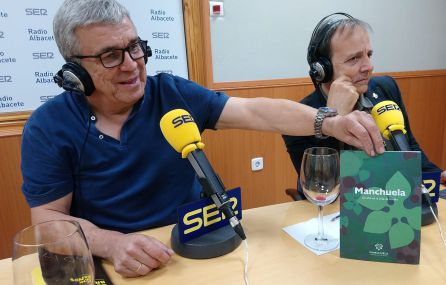 Reconocen al periodista Pedro Antonio Carreño por divulgar el vino de Castilla-La Mancha Reconocen al periodista Pedro Antonio Carreño por divulgar el vino de Castilla-La Mancha