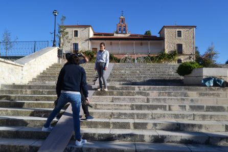 Olga Maderuelo, concejal de Turismo, en la presentación de un video sobre el kilómetro de firmas Olga Maderuelo, concejal de Turismo, en la presentación de un video sobre el kilómetro de firmas