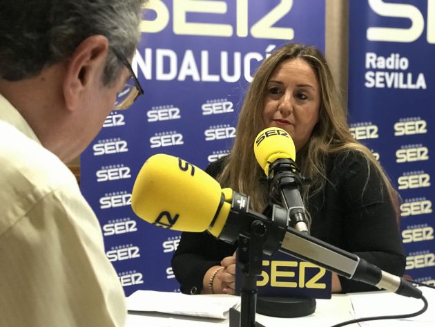 Rosa Romero durante la entrevista en Hoy por Hoy Sevilla, con Salomón Hachuel Rosa Romero durante la entrevista en Hoy por Hoy Sevilla, con Salomón Hachuel