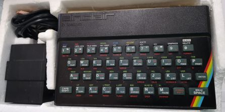 El mítico ZX Spectrum de 48 kb El mítico ZX Spectrum de 48 kb