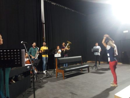Momento de la representación del cuento 'El Reino de Atón' Momento de la representación del cuento 'El Reino de Atón'