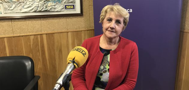 María Ángeles Zurilla en el estudio de SER Cuenca. María Ángeles Zurilla en el estudio de SER Cuenca.