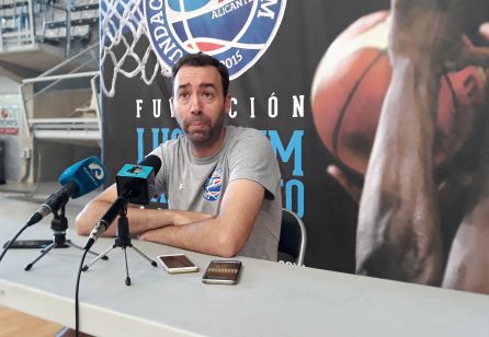 Programa deportes Alicante: Portillo: "Hemos dado un paso al frente pero sólo tenemos cuatro puntos" Programa deportes Alicante: Portillo: "Hemos dado un paso al frente pero sólo tenemos cuatro puntos"