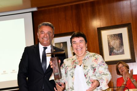 Isabel Martí Chulià, premio a los valores cívicos. Isabel Martí Chulià, premio a los valores cívicos.