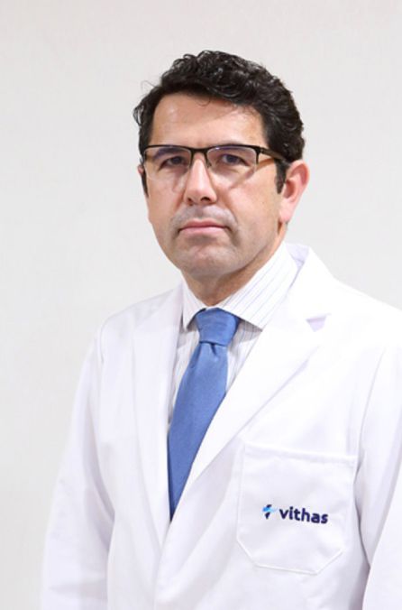 El Doctor Díaz Infante, Director Unidad de Electrofisiología y Arritmias del Hospital Vithas Sevilla El Doctor Díaz Infante, Director Unidad de Electrofisiología y Arritmias del Hospital Vithas Sevilla