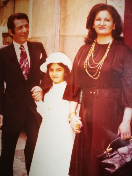 Paco Toronjo con su mujer en la Comunión de su hija Rocío Toronjo Paco Toronjo con su mujer en la Comunión de su hija Rocío Toronjo