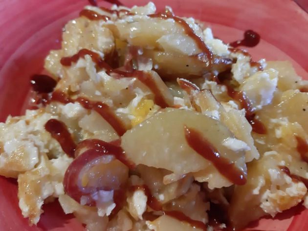 Huevos rotos con jamón y ruffles Huevos rotos con jamón y ruffles