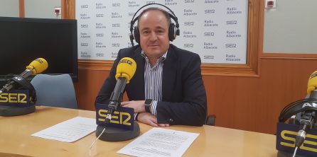 Imagen de archivo del vicealcalde, Emilio Sáez, en Radio Albacete Imagen de archivo del vicealcalde, Emilio Sáez, en Radio Albacete
