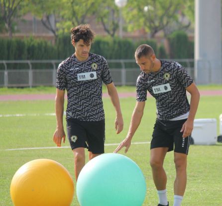 Programa de deportes: Samuel, Felipe, Martínez, Nico y los lazos amarillos de las jugadoras de Gavá Programa de deportes: Samuel, Felipe, Martínez, Nico y los lazos amarillos de las jugadoras de Gavá