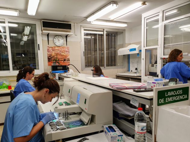 Laboratorio en el Hospital de Elda Laboratorio en el Hospital de Elda