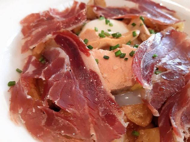 Revuelto de boletus, jamón y foie Revuelto de boletus, jamón y foie