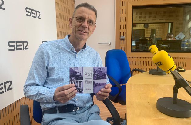 Klaus Schriewer, profesor de Antropología de la Universidad de Murcia (UMU), en los estudios de Radio Murcia para participar en el programa Hoy por hoy. Klaus Schriewer, profesor de Antropología de la Universidad de Murcia (UMU), en los estudios de Radio Murcia para participar en el programa Hoy por hoy.