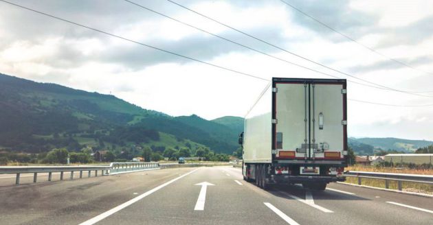 Las ventas por internet aumentan la actividfad de los camioneros de Cuenca. Las ventas por internet aumentan la actividfad de los camioneros de Cuenca.