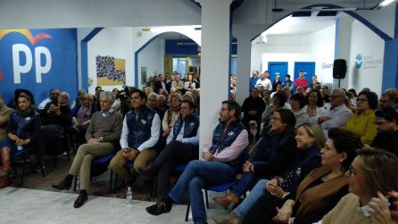 La sede del PP de Peal de Becerro se llenó hasta la bandera La sede del PP de Peal de Becerro se llenó hasta la bandera