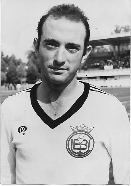 Agustín Abadía con la camiseta del Conquense Agustín Abadía con la camiseta del Conquense