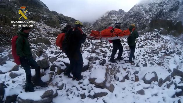 Ávila: Rescatan el cadáver de un hombre de 33 años en Gredos Ávila: Rescatan el cadáver de un hombre de 33 años en Gredos
