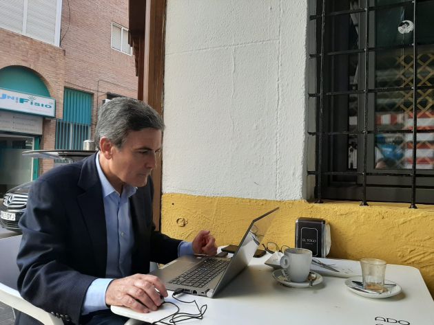 Pedro Saura: "Los progresistas necesitamos aglutinar el voto en torno al PSOE como única manera de parar al trifachito" Pedro Saura: "Los progresistas necesitamos aglutinar el voto en torno al PSOE como única manera de parar al trifachito"