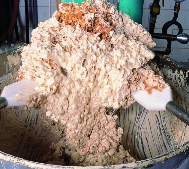 Proceso de elaboración del turrón de Alicante Proceso de elaboración del turrón de Alicante