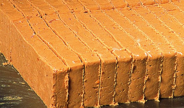 Turrón de Jijona Turrón de Jijona
