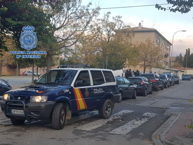 Operación de película en el distrito Norte contra el tráfico de marihuana con 200 policías, helicópteros y 14 detenidos Operación de película en el distrito Norte contra el tráfico de marihuana con 200 policías, helicópteros y 14 detenidos