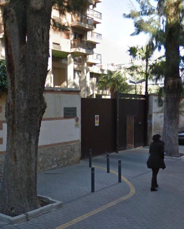 Imagen de la puerta principal donde se encuentra la sede de la Asociación Mater Familiae, en la calle Luis Fontes Pagan (Murcia). Imagen de la puerta principal donde se encuentra la sede de la Asociación Mater Familiae, en la calle Luis Fontes Pagan (Murcia).