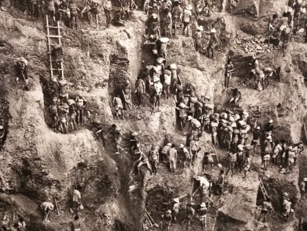 Sebastião Salgado presenta en Fuenlabrada su nueva exposición sobre Serra Pelada Sebastião Salgado presenta en Fuenlabrada su nueva exposición sobre Serra Pelada
