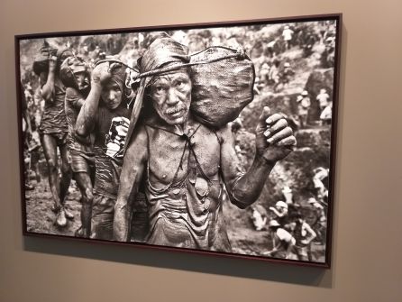 Sebastião Salgado presenta en Fuenlabrada su nueva exposición sobre Serra Pelada Sebastião Salgado presenta en Fuenlabrada su nueva exposición sobre Serra Pelada