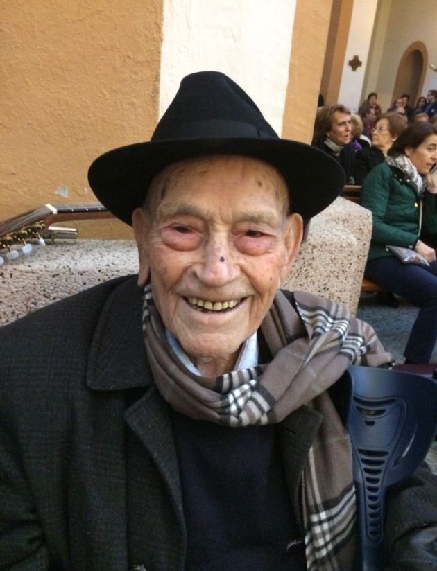 Juan Tudela Piernas durante uno de los muchos encuentros de cuadrillas que ha participado activamente a lo largo de sus 107 años de vida. Juan Tudela Piernas durante uno de los muchos encuentros de cuadrillas que ha participado activamente a lo largo de sus 107 años de vida.