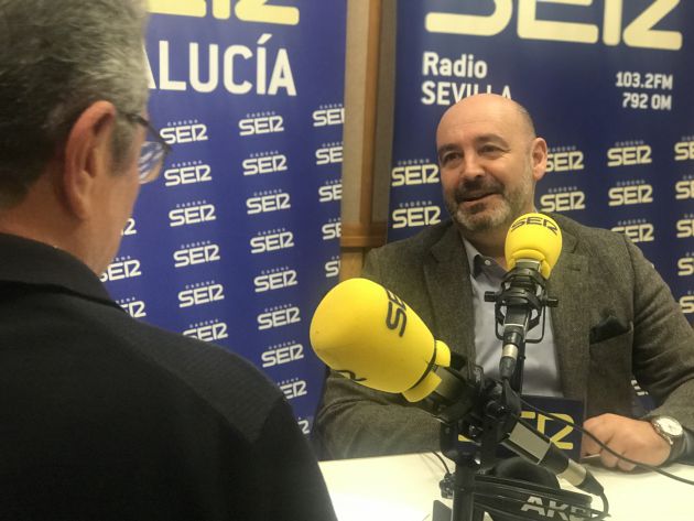 Rafael Selma junto a Salomón Hachuel en los estudios de Radio Sevilla, durante la entrevista en Hoy por Hoy Rafael Selma junto a Salomón Hachuel en los estudios de Radio Sevilla, durante la entrevista en Hoy por Hoy