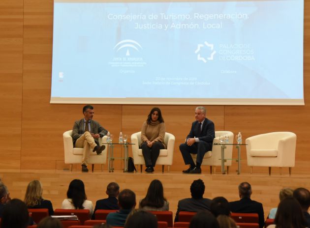 José Luis Córdoba de Turismo Andaluz, Barbara Bejarano del Instituto Halal y Javier Campos de la Comisión de Turismo de CECO José Luis Córdoba de Turismo Andaluz, Barbara Bejarano del Instituto Halal y Javier Campos de la Comisión de Turismo de CECO