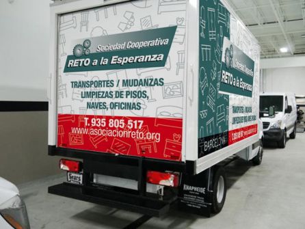 Vehículo de la asociación para los sevicios que presta Vehículo de la asociación para los sevicios que presta