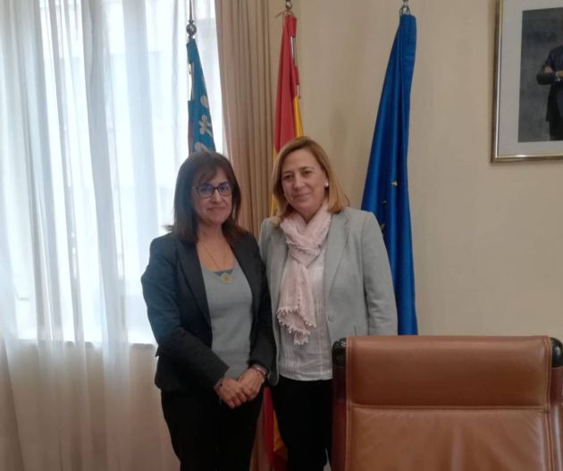 Modes Salazar (izq) junto a la subdelegada del Gobierno en Alicante, Araceli Poblador Modes Salazar (izq) junto a la subdelegada del Gobierno en Alicante, Araceli Poblador