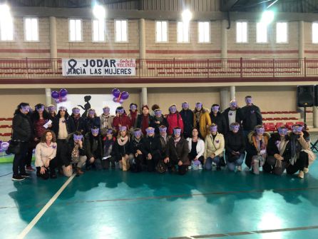 Representates de la asociaciones de mujeres, con concejales y técnicas del CMIM Representates de la asociaciones de mujeres, con concejales y técnicas del CMIM