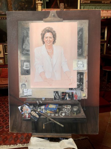 Retrato de Rita Barberá realizado por Luis Massoni para el Ayuntamiento de València Retrato de Rita Barberá realizado por Luis Massoni para el Ayuntamiento de València