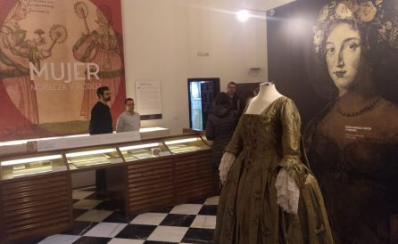 Luz para las damas nobles de la historia de España Luz para las damas nobles de la historia de España