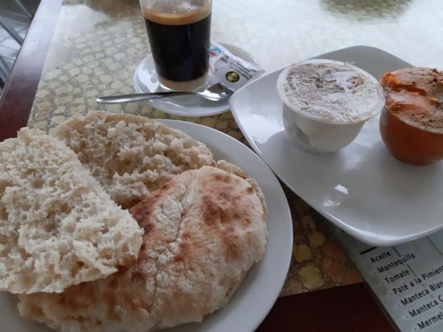Molletes con mantecasa de la casa en la Venta Julián de El Bosque Molletes con mantecasa de la casa en la Venta Julián de El Bosque