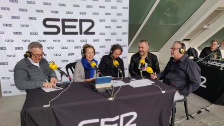 Manu Badenes y Oscar Tramoyeres junto a Amadeo, Ana Y Arturo Manu Badenes y Oscar Tramoyeres junto a Amadeo, Ana Y Arturo