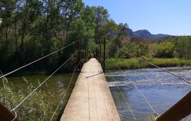 Puente de los franceses sobre el río Cabriel. Puente de los franceses sobre el río Cabriel.