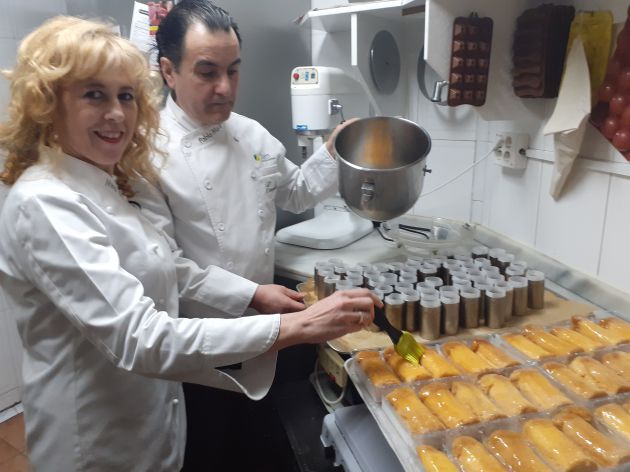 Mina Rull y Pablo Moris, Pastelería Excelsior. Mina Rull y Pablo Moris, Pastelería Excelsior.