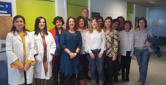Equipo pediatrico y de enfermería del Centro de Especialidades de Tarancón con miembros de Centro de Desarrollo Infantil y Atención Temprana de la localidad y el alcalde del municipio José Manuel López Carrizo. Equipo pediatrico y de enfermería del Centro de Especialidades de Tarancón con miembros de Centro de Desarrollo Infantil y Atención Temprana de la localidad y el alcalde del municipio José Manuel López Carrizo.