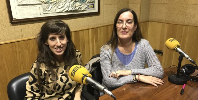 Beatriz Hernández y Lola Miguel en el estudio de SER Cuenca. Beatriz Hernández y Lola Miguel en el estudio de SER Cuenca.