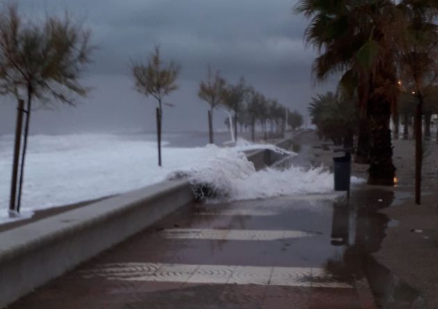 Fuerte temporal marítimo en Moncofar Fuerte temporal marítimo en Moncofar