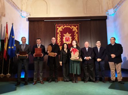 Foto de familia del nombramiento de los Reyes Magos y la Cartera Real Foto de familia del nombramiento de los Reyes Magos y la Cartera Real